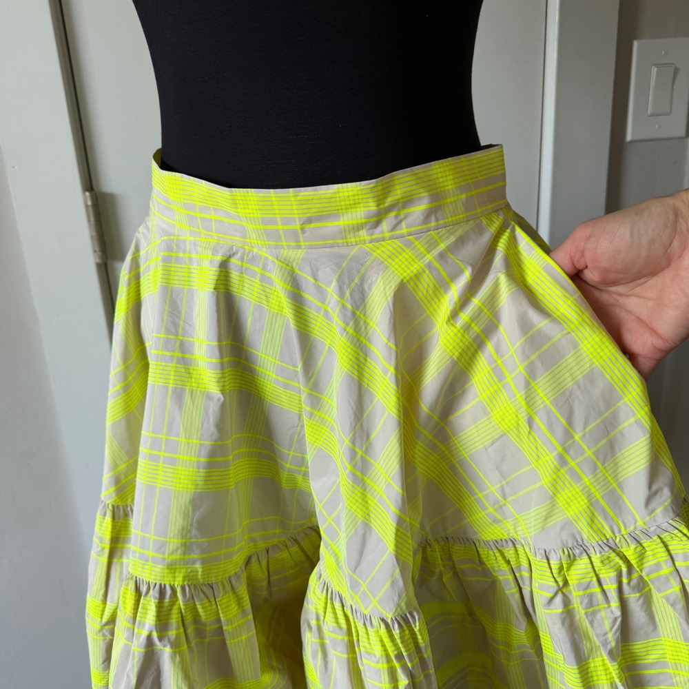 H&M Neon Yellow Plaid Tiered Ruffle Mini Skirt Flared Check Pockets Size 8 - Picture 2 of 11